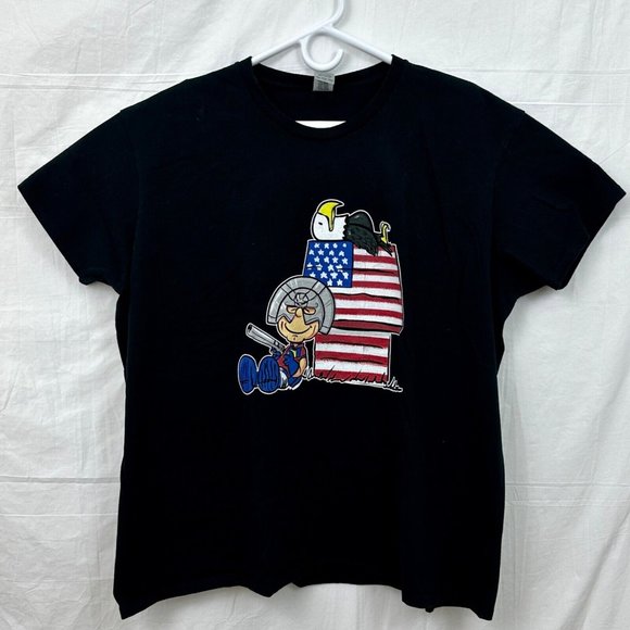 Peacemaker & Eagly Charlie Brown & Snoopy Mash-Up Women XXL Tee Black Gildan - Picture 1 of 7